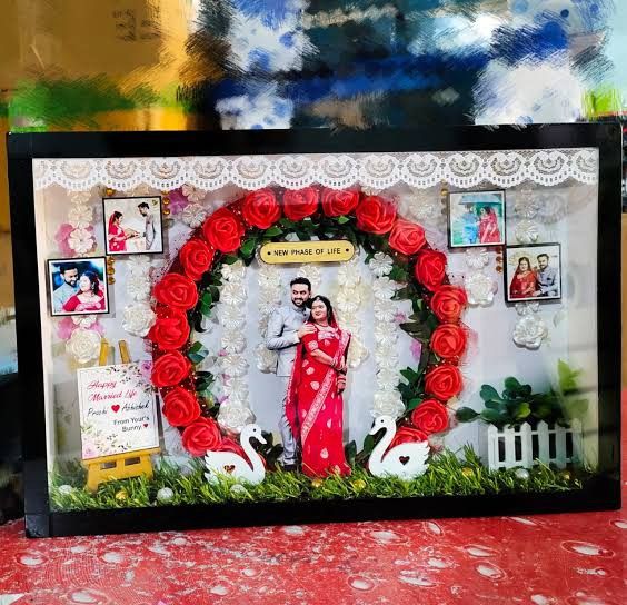 MINIATURE MARRIGE FRAMES